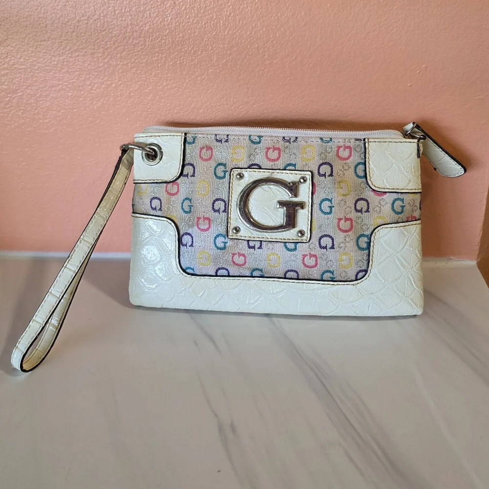 Guess Y2K Vintage Wristlet Candy Color Cream Clutch Retro G Logo Design